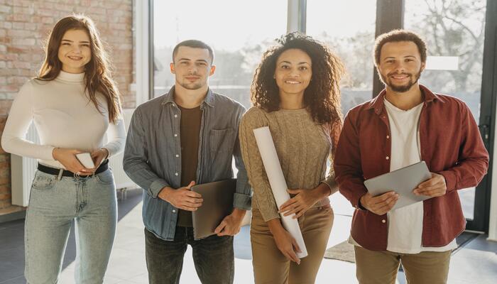 Jóvenes Profesionales: Navegando con excelencia